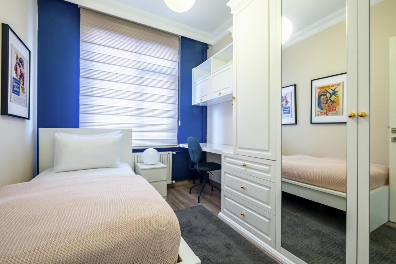 Appartamento Captivating Flat With Balcony Near Besiktas Pier Provincia di Provincia di Istanbul Esterno foto