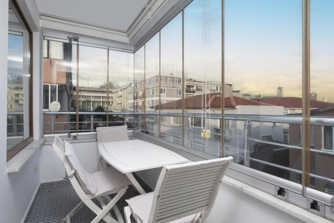 Appartamento Captivating Flat With Balcony Near Besiktas Pier Provincia di Provincia di Istanbul Esterno foto